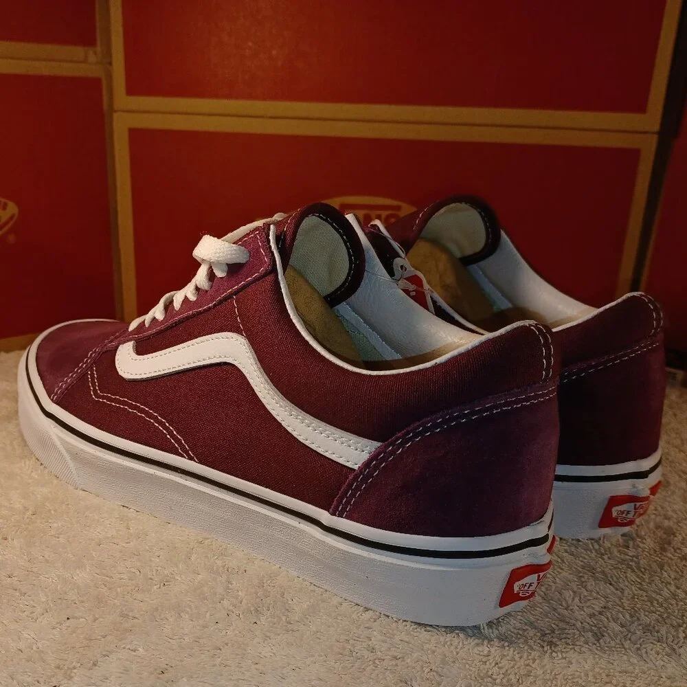 Vans Men's 8/Women's 9.5 Old Skool Dark Purple Canvas/Suede
